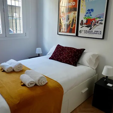 Amplio A 5 Min De San Luis, Luminoso Y Comodo * סביליה