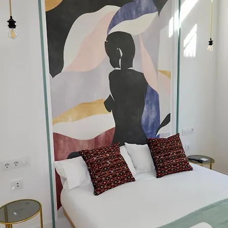 דירה Amplio A 5 Min De San Luis, Luminoso Y Comodo סביליה