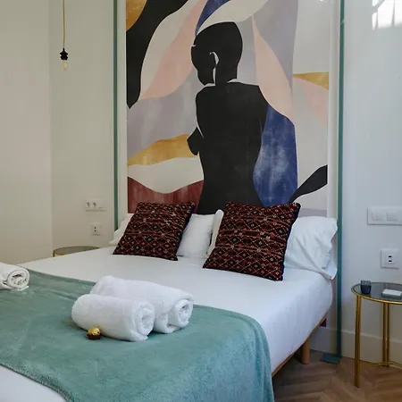 Amplio A 5 Min De San Luis, Luminoso Y Comodo * סביליה