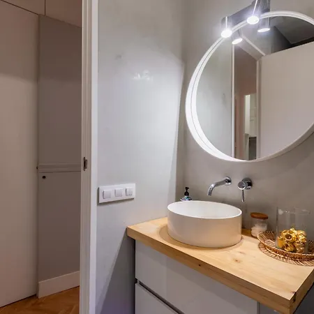 דירה Amplio A 5 Min De San Luis, Luminoso Y Comodo סביליה