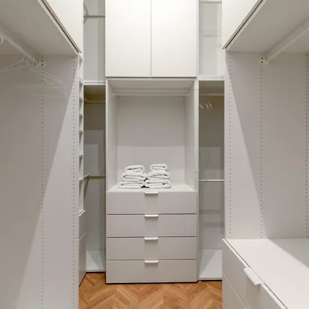 Amplio A 5 Min De San Luis, Luminoso Y Comodo סביליה