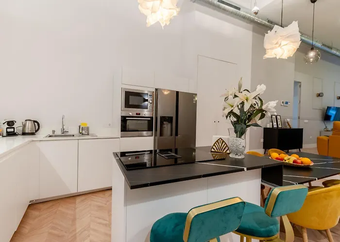 Apartmán Amplio A 5 Min De San Luis, Luminoso Y Comodo Sevilla