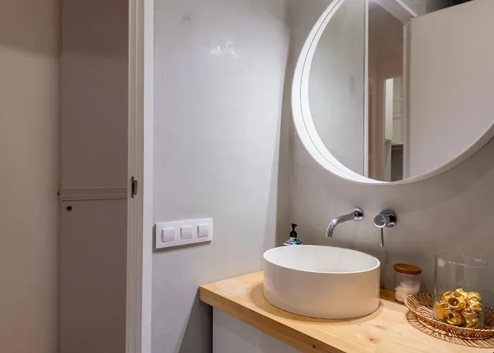 Apartmán Amplio A 5 Min De San Luis, Luminoso Y Comodo Sevilla